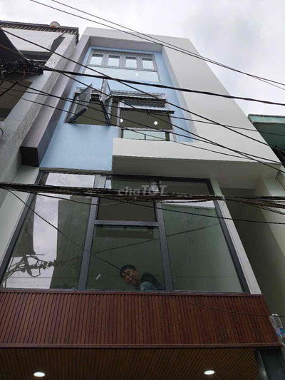 Bán căn hộ 4 tầng Vip ngay trung tâm Thành Phố