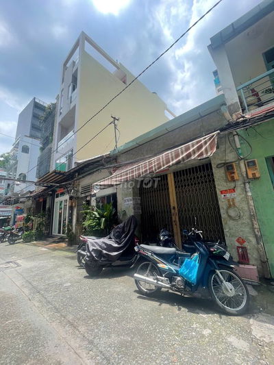 Cho thuê HXH 61/16 Cô Giang Quận 1. DT: 4x20M, trệt lửng mới giá 22tr/