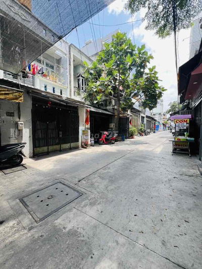 Bán nhà MTKD 10m, Ngàng 8m, 2 Tầng, nhỉnh 6 tỷ, Đường 26/3 gần Aeon