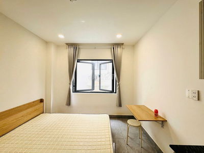 STUDIO RỘNG XINH GẦN VLU CS3 TÒA NHÀ THANG MÁY CỬA SỔ TRỜI