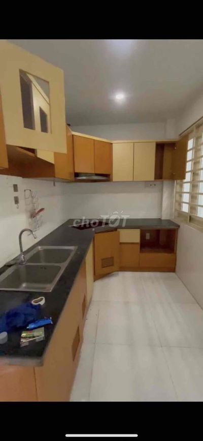 SIÊU PHẨM CĂN HỘ 2 PHÒNG NGỦ BẾP RIÊNG MÀ NỘI THẤT CƠ BẢN