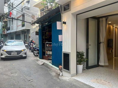 BÁN NHÀ NHỎ XINH - NGÃ TƯ PHÚ NHUẬN - DT 26M2 - GIÁ 4.350 TỶ
