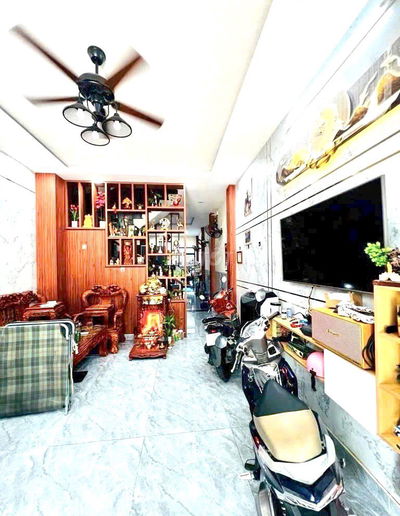 Gần nhà ga T3! Nhà Đẹp 72M² 4 Tầng Ô TÔ NGỦ TRONG NHÀ – 6.x Tỷ TL!