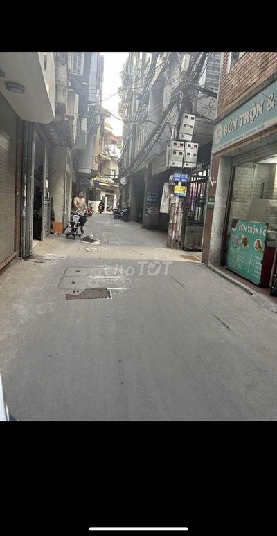 Vị trí VÀNG Thanh Xuân! Nhà Đẹp 30m², Ngõ Thông, Tiện ích Đỉnh.