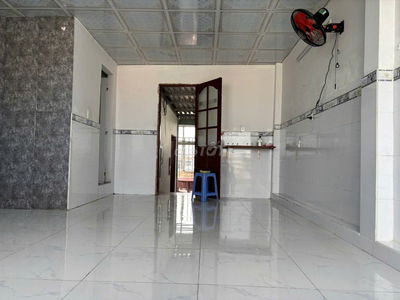 CHÍNH CHỦ CHO THUÊ PHÒNG NỘI THẤT CƠ BẢN, 174/33 NGUYỄN TƯ GIẢN