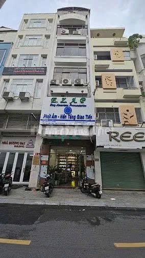 CẦN SHARE LẠI MẶT BẰNG VĂN PHÒNG TẠI ĐƯỜNG NGUYỄN VĂN THỦ, QUẬN 1