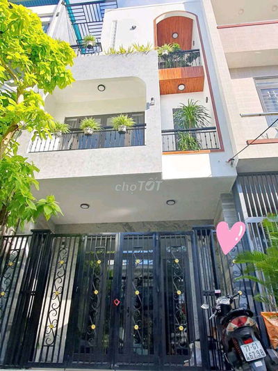 Bán nhà 3 tầng kiên cố mặt tiền đường lê văn thịnh (liên chiểu) 6ty9