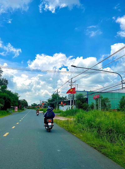 ĐẤT NỀN MẶT TIỀN GẦN CHỢ