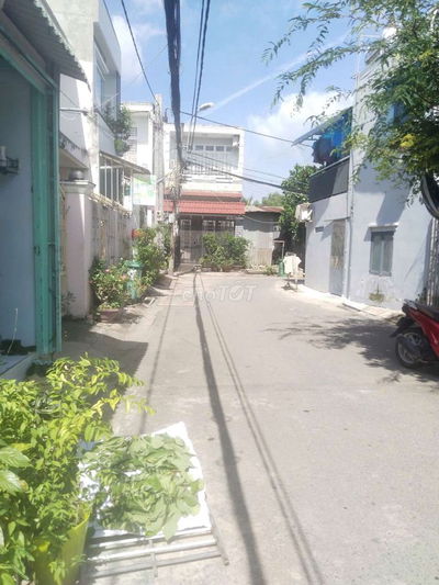 Cho thuê nhà hẻm xe hơi 2 tầng lê văn lương xã nhơn đức huyện nhà bè