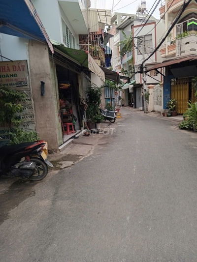Cho thuê NR 2PN, 2WC, 25m2, 5 triệu, ở Lạc Long Quân, Tân Bình, HCM