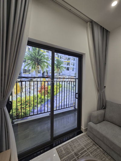 Căn 2PN tầng cao view hồ bơi resort, Hỗ trợ lãi vay 0%