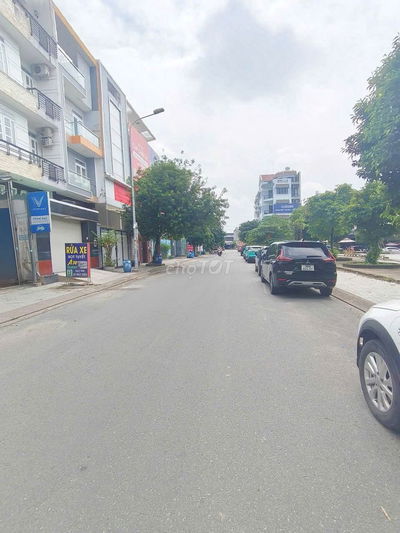 KHU VÍP ARECO- LINH TÂY- 5X24M+ HẦM+4 LẦU- NGAY PHẠM VĂN ĐỒNG