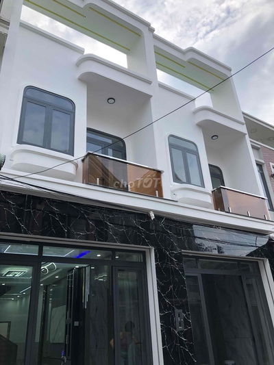 BÁN NHÀ 1 LẦU 1 TRỆT GẦN  CHỢ HOÁ AN