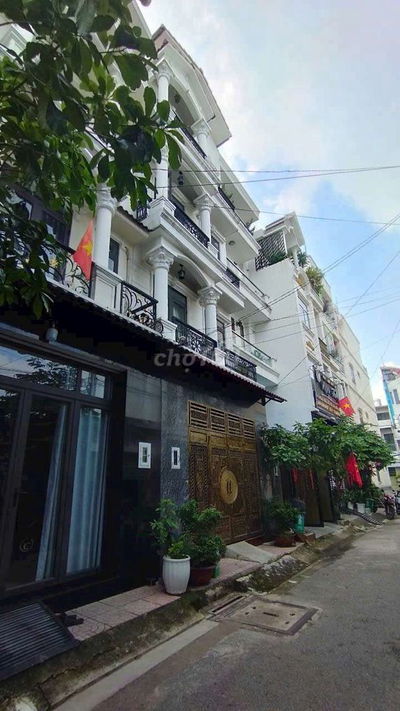 NHÀ TRỆT 3 LẦU 5PN HẺM XE HƠI GẦN UBND HIỆP BÌNH