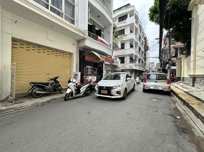 NGON - CHDV MẶT TIỀN 80M2 5 TẦNG ĐƯỜNG 🚘 - 14 PHÒNG DT 80TR/THÁNG