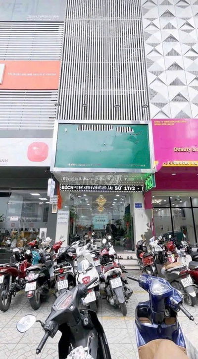 Cho thuê mặt tiền 52A Hoa Sứ P.2 Phú Nhuận - 3 Lầu 6PN