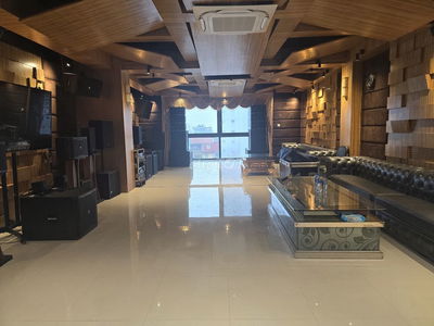 CHO THUÊ TÒA NHÀ LÔ GÓC 3 MẶT THOÁNG – 8 TẦNG - TRUNG TÂM PHỐ VỌNG