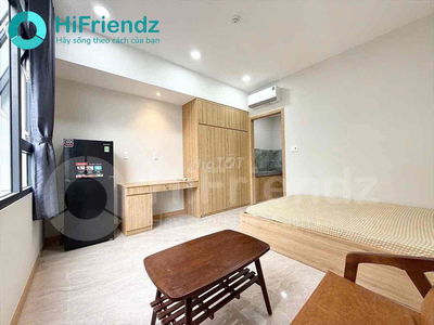 Căn Hộ Studio Full Nội Thất, Cửa Sổ Thoáng mát Ngay Ngã Tư Bình Thái