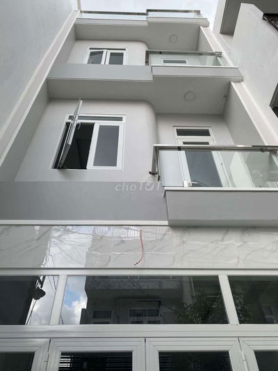 BÁN NHÀ MỚI 1/ ĐƯỜNG HOÀNG HỮU NAM. NGAY HÃNG XE FODR
