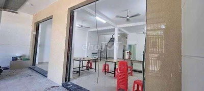 CHO THUÊ NHÀ HẺM XE HƠI(8×19) 2 LẦU SUỐT' KD TỰ DO' KÊNH 19/5, TÂN PHÚ