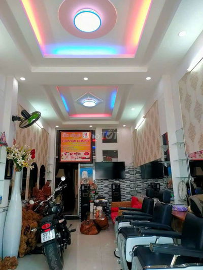 Nhà phố mặt tiền kinh doanh gần khu trung tâm hành chính Dĩ An