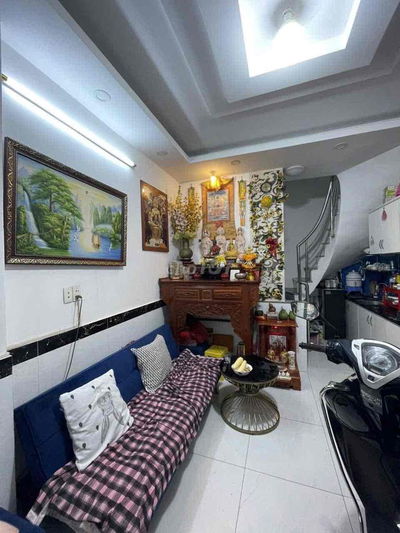 Bán nhà Hoàng Hoa Thám p5 full 4 tầng sổ vuông đẹp