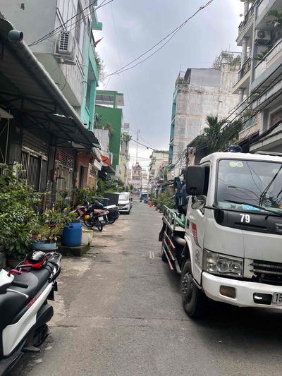 5tầng nhà1/hẻm 8m Lê Văn quới