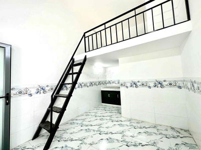 PHÒNG TRỌ CÓ GÁC BANCOL GIÁ RẺ SẴN MÁY LẠNH - NHÀ MỚI NGAY BỐN XÃ