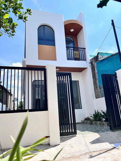 Bán nhà mới xây 4 phòng ngủ giá chỉ 1ty950