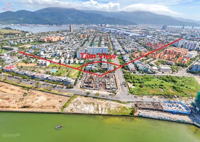 Cực hiếm, cần bán căn hộ Peninsula 2 phòng ngủ, 61.8m2 tầng 12 view trực biển Mỹ Khê, sổ đỏ lâu dài