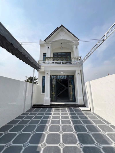 Về Quê Cần Bán Lại Căn Nhà Mới Vừa Xây Xong Gần Cây xăng Tân Phong SHR