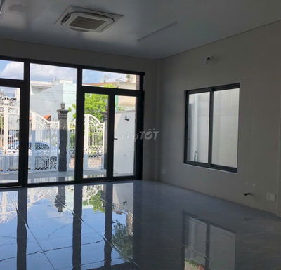 BIỆT THỰ 8MX20M SÁT GIGAMALL, 1 TRỆT 1 LẦU TRỐNG SUỐT, SÂN Ô TÔ, 20TR