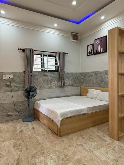 căn hộ dịch vụ sạch đẹp gần Vincom đường 5