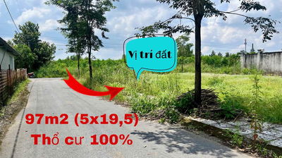 1/ đường Phùng Hưng ngay sát UBND An Viễn. Sổ hổng thổ cư 100%