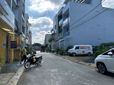 Bán đất thổ cư 64m2 - Hướng Tây Bắc - Đường Lê Văn Việt