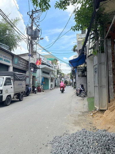 Xe hơi ngủ nhà - thông Lý Thường Kiệt, vị trị đỉnh, 60m2, ngang 4m 7.x