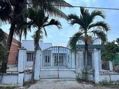 bán nhà 339m2 mặt tiền 10m chính chủ 49 Phạm Hùng