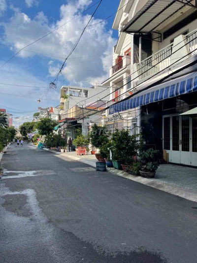 Bán nhà C4 chính chủ , 102m2 , đường 8m , nhỉnh 7 tỷ