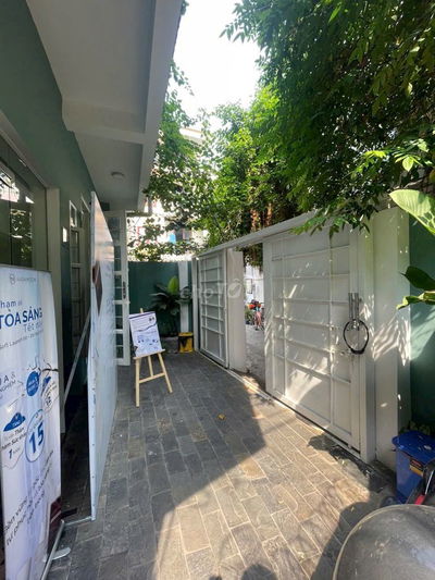 Villa sân Vườn, Trệt 2 lầu, sân thượng, 3PN, 3wc , Hẻm oto đậu cửa