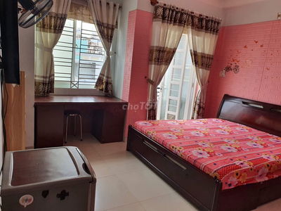 Phòng cho thuê đường Âu Dương Lân, có sẵn nội thất