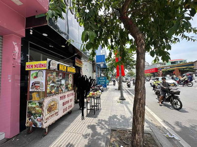 Nhà 200m vỉa hè siêu rộng, tìm hợp tác KD ko tốn tiền thuê, có thể ở