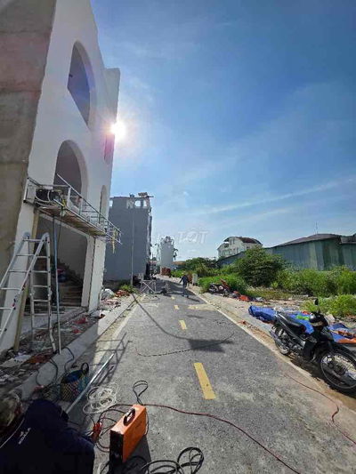 BÁN LÔ ĐẤT NGANG LỚN 5,5m HXH Tây Lân, Nhỉnh 3Tỷ