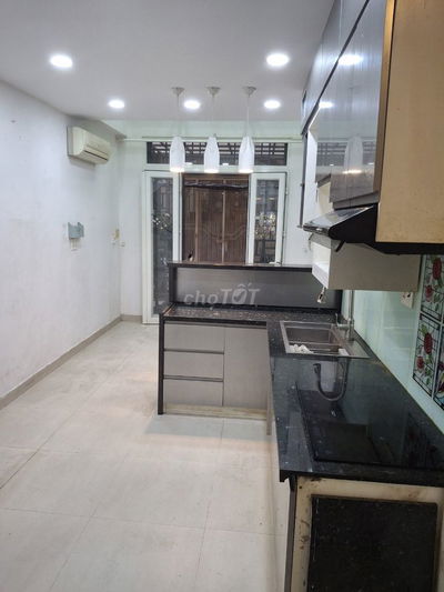 Nhà hẽm 467/14 Điện Biên Phủ, QUận 3. DT: 3 x 8m, 5 Tầng. $ 6 tỷ 5.