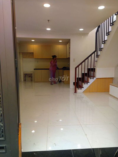 🏠 Bán nhà 2 tầng Quận 7 giá 3.6 tỷ – Sổ hồng riêng – Gần Eco Green