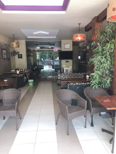 Địa điểm kinh doanh  120m2 ở 120 Đường Cổ Bi, Gia Lâm,  Hà Nội