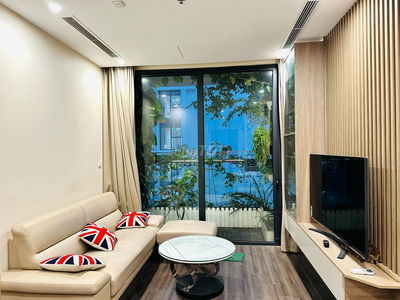 Cho thuê căn hộ Vinhomes Symphony, 55m2 2PN full đồ giá 11.5tr