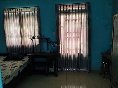 Nhà hẻm 55m cách mặt tiền Hưng Phú tầm 10 căn nhà.