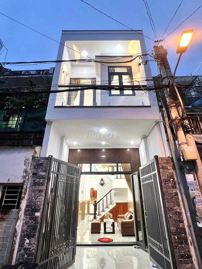 NHÀ TRỆT LẦU + SÂN THƯỢNG 5 PHÒNG NGỦ HẺM 89 HUỲNH THÚC KHÁNG GẦN ĐHCT