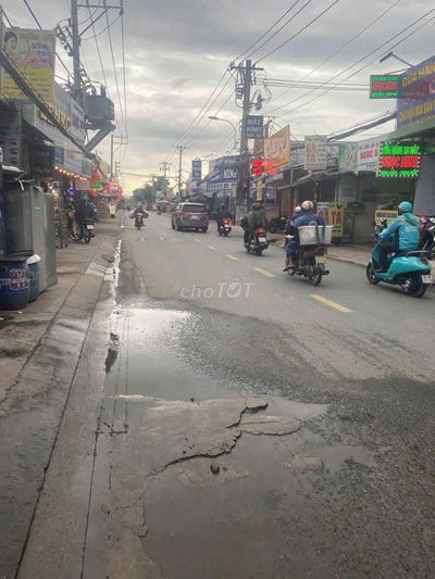 Bán căn nhà đang moe quán cafe,mt Duong công khi,dt 8x27,,hm ,7ty450