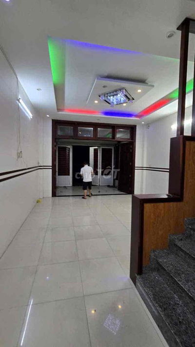 CẦN CHO THUÊ NHÀ 5 TẦNG 9PHÒNG NGỦ LỚN